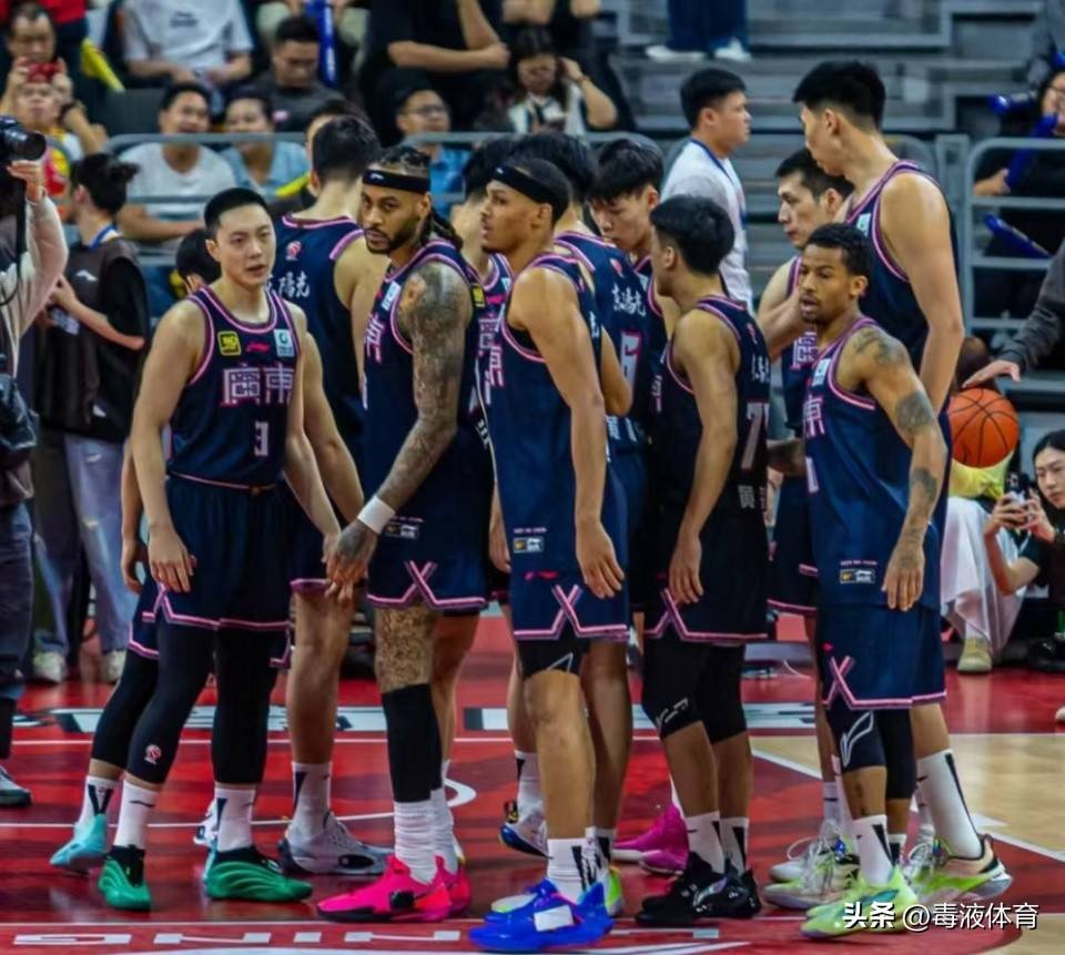 包含保加利亚面对俄罗斯，实力对决谁能胜出的词条