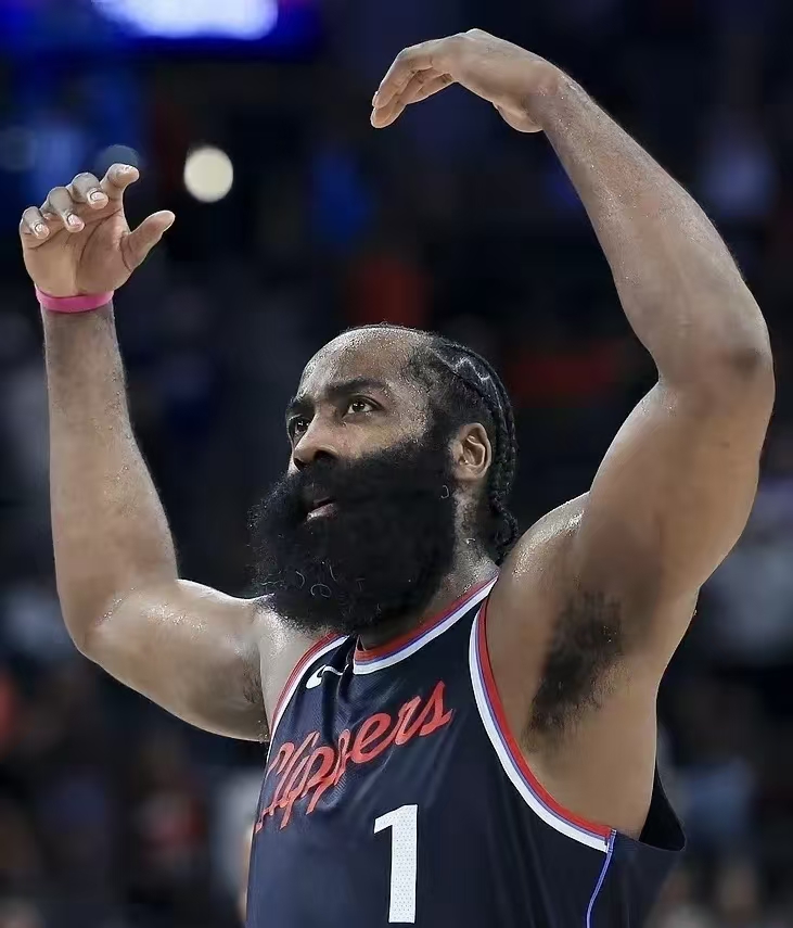 快船逆转凯尔特人重返胜利