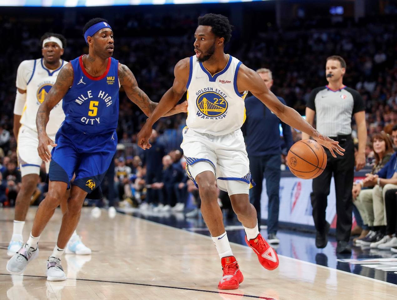 包含勇士横扫猛士，保持胜利的词条