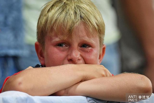 英格兰羽毛球队爆冷日本羽毛球队，陶菲克完成帽子戏法的简单介绍