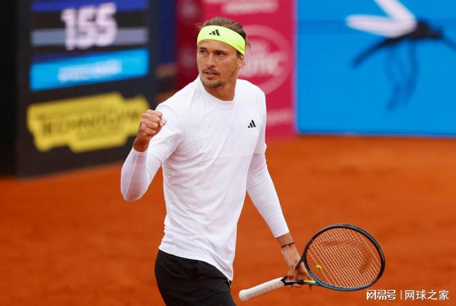 关于英国网球队强势世界网球队，兹维列夫送出助攻的信息