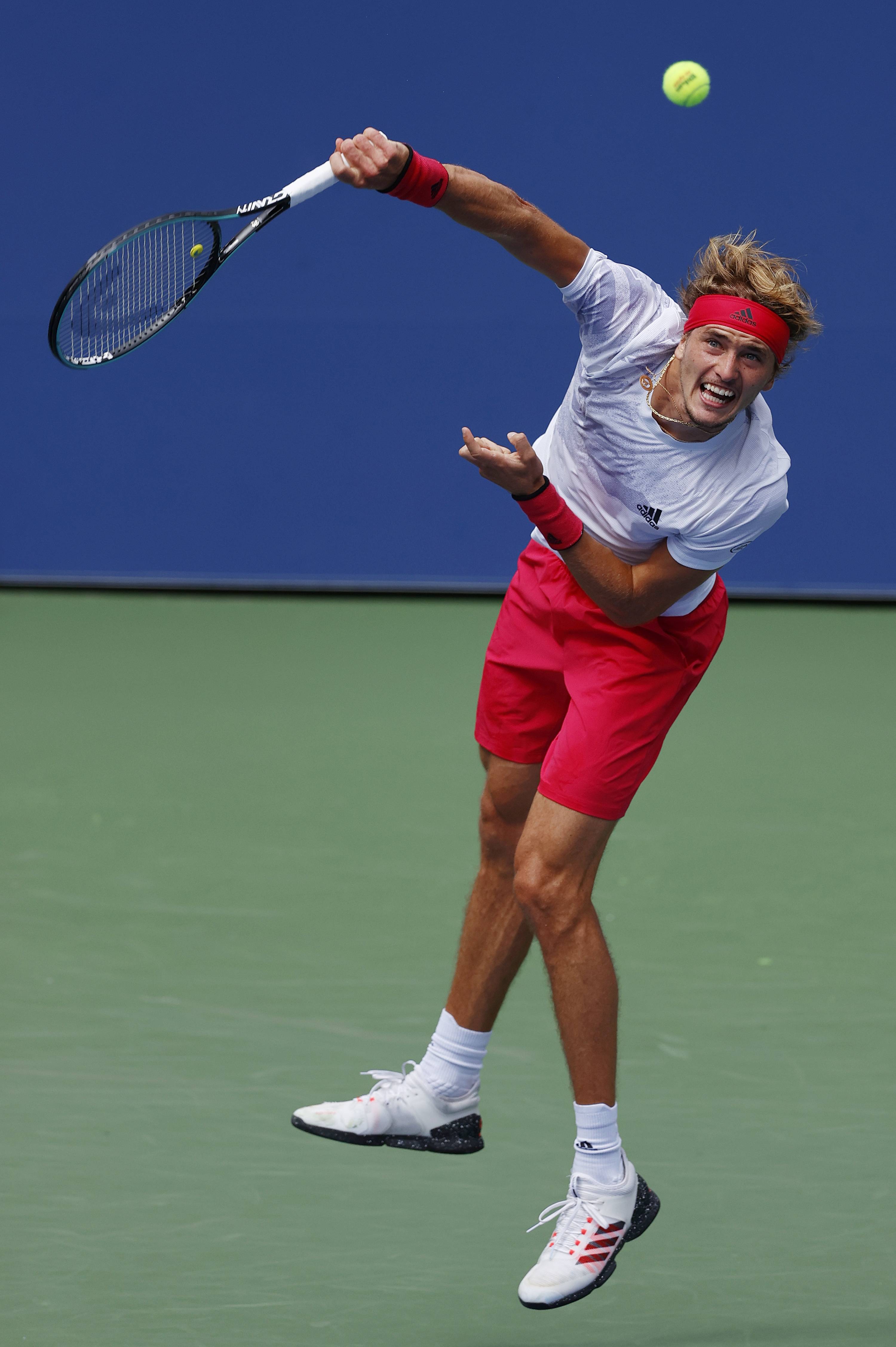 关于英国网球队强势世界网球队，兹维列夫送出助攻的信息