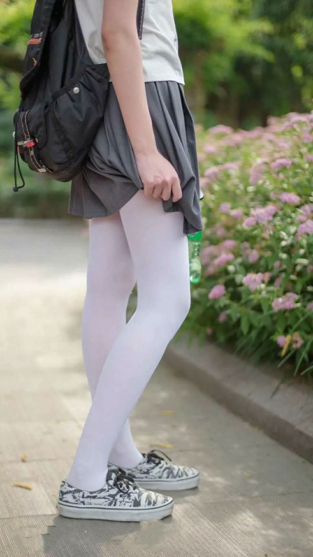 当篮球巨人踏入足球战场,西亚卡姆如何主宰美加墨世界杯之夜