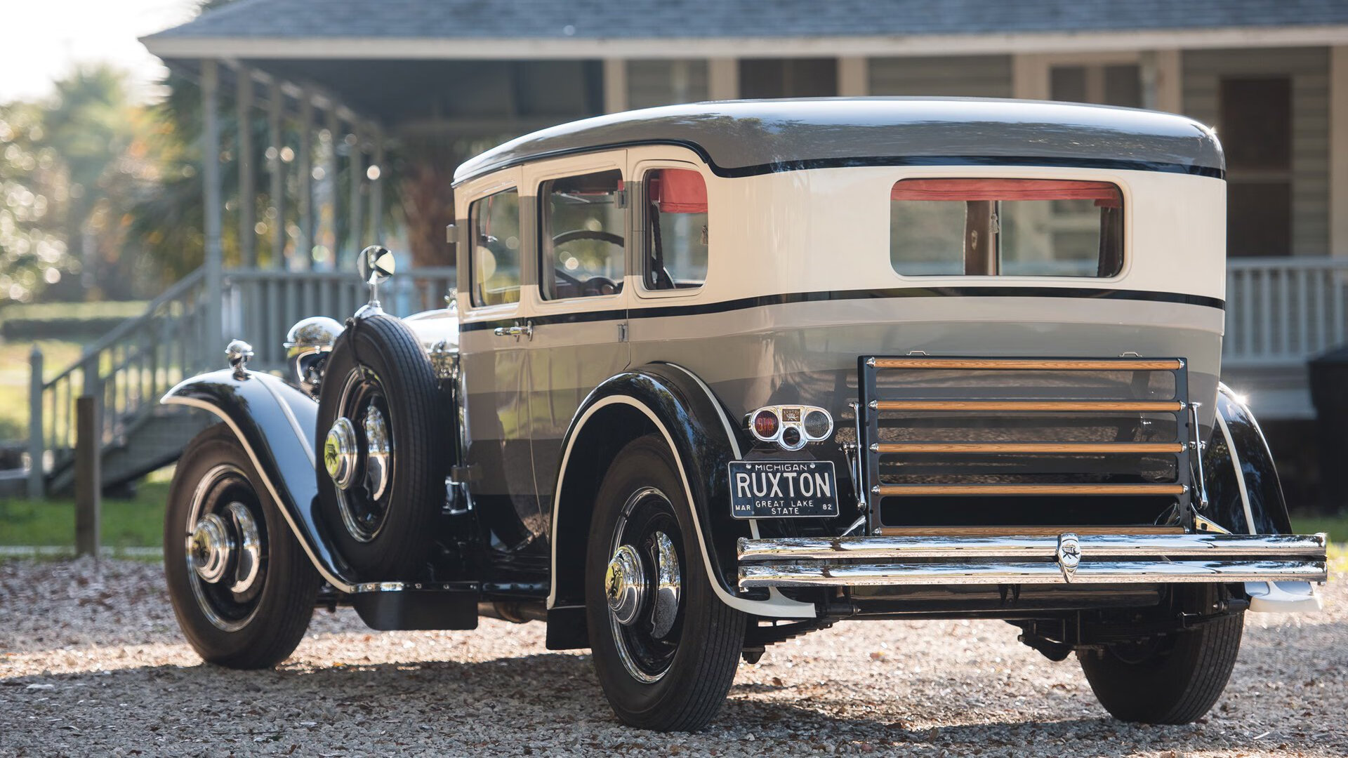 开云下载-利拉德爆砍62分弑旧主！魔术致命防守绞杀国王晋级