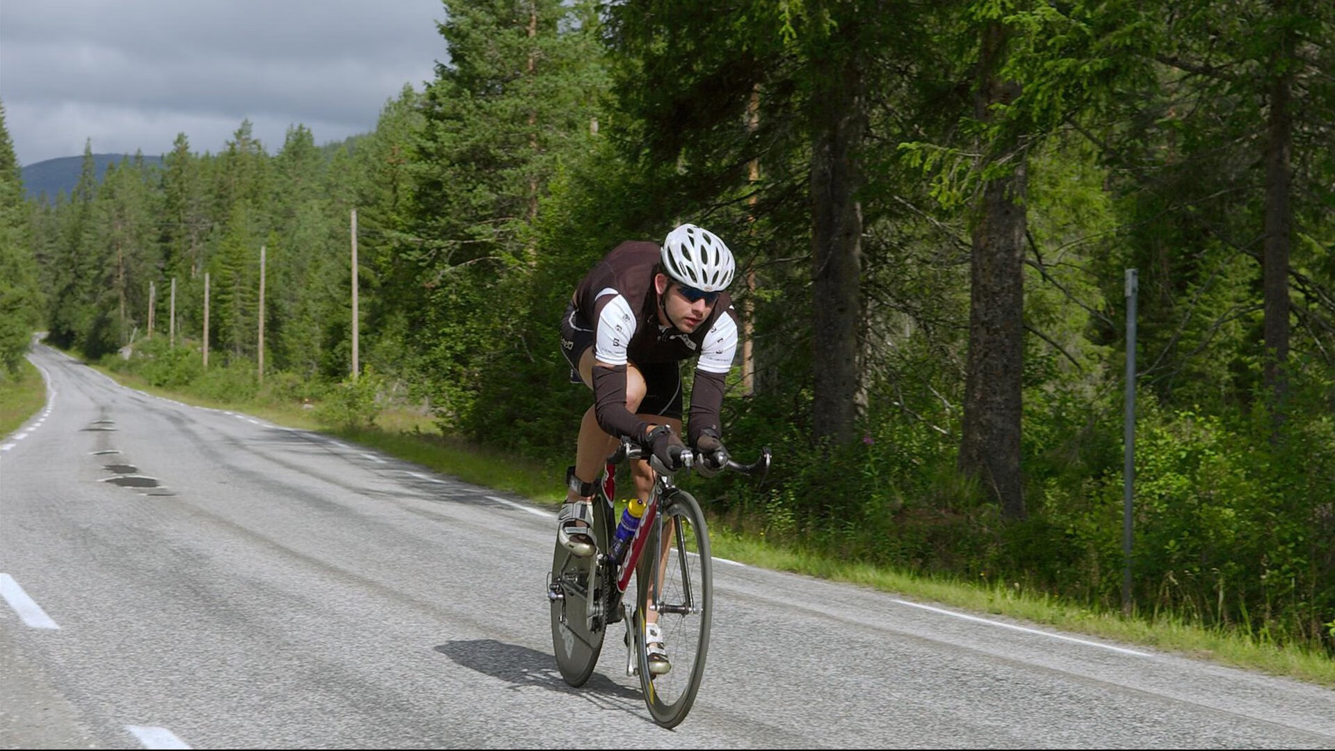 魔术连续得分压制森林狼，克莱成为关键先生
